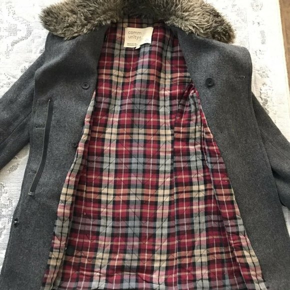 ARITZIA Community CADET WOOL COAT (Small) - Picture 10 of 10